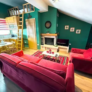 https://cozy-elegance-above-korca.albaniahotels.org